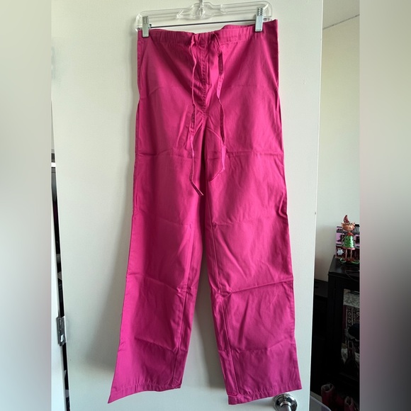 Allhearts scrubs set, size XXS - Picture 4 of 4